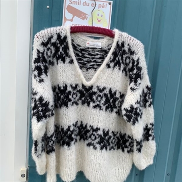 VERA SWEATER KIT - SAND.KNIT